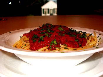 Pasta al Sugo Finto